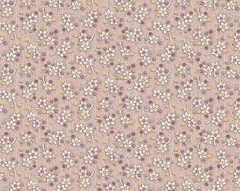 Bed Of Roses by Edyla Sitar for Andover 8987-GP Purple 35" remnant